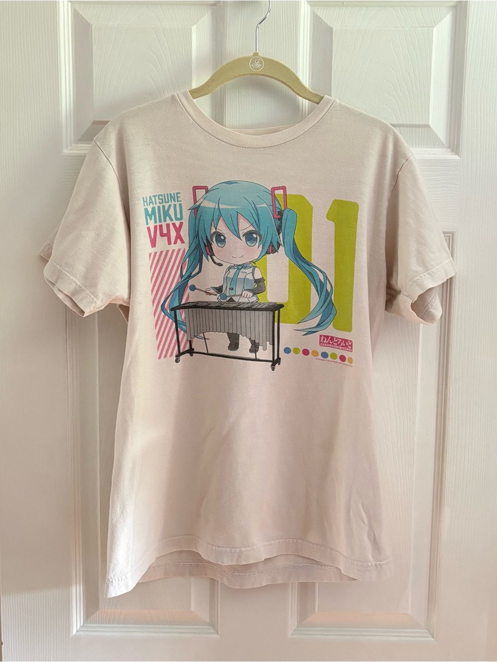 Good Smile Connect Unisex Hatsune Miku V4X Graphic T-Shirt Off-White M